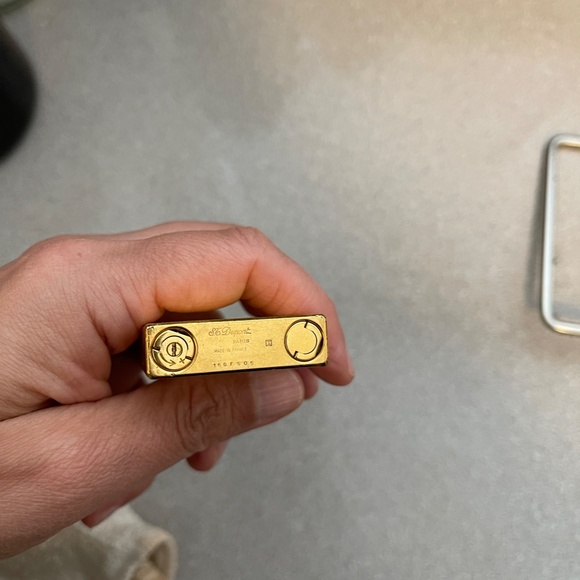 Rare S.T. Dupont Line 2 GoldPlated Lighter Montparnasse Grain d’Orge Ref. 016281 - Picture 13 of 15